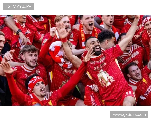 曾连续三次蝉联英超冠军的球队是谁？历史成就盘点