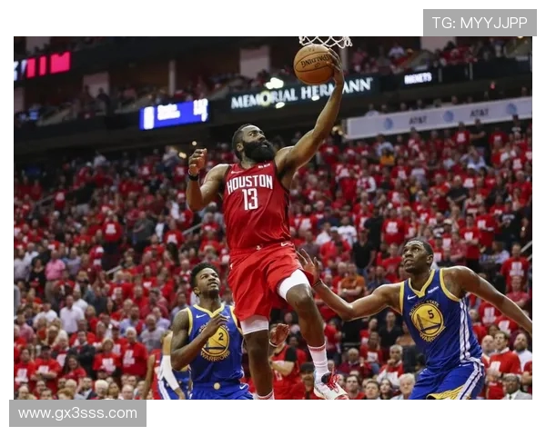 火箭队现役球员高清图片资料与赛场数据更新