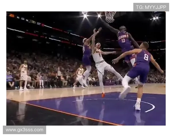 好兄弟你也得到机会了！10号秀马卢阿奇替补12分钟拿到6分6板1帽